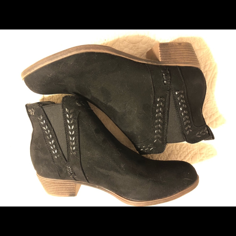 Olive Street Daisy Chelsea Black boots.  Size 8.5